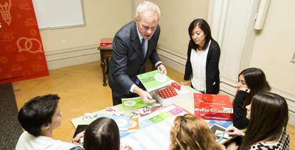 Taller de educaci&oacute;n financiera de La Caixa. 