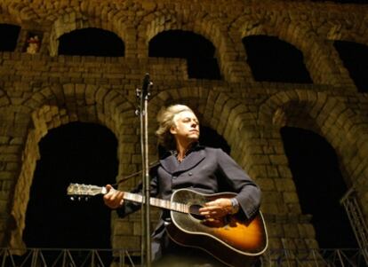 El cantante de origen irlandés en el concierto inaugural del Festival Hay celebrado en Segovia en 2006.