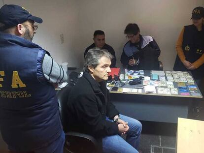 El empresario Carlos Ahumada tras su detención la semana pasada en el aeropuerto de Buenos Aires.