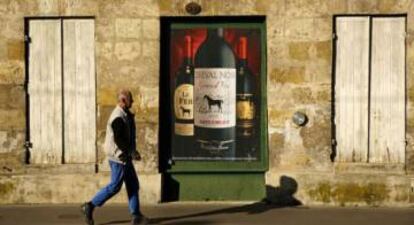 An ad for a Bordeaux wine in France.