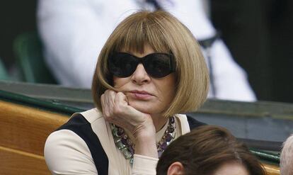 Anna Wintour observa el partido de Rafa Nadal en Wimbledon, el 7 de julio.