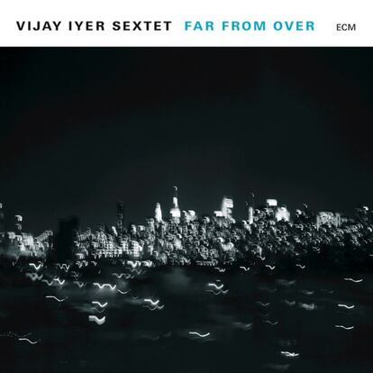 Vijay Iyer Sextet: 'Far From Over' (ECM). Este es el disco que los seguidores de Vijay Iyer llevan esperando desde que llegó a ECM en 2014. Un álbum intenso y bullicioso en el que el pianista reúne una formación que, a pesar de su apariencia ortodoxa, muestra una química aplastante y un entendimiento total del intrincado universo rítmico y armónico de Iyer. Hacía años que la música grabada por el pianista no sonaba tan excitante.