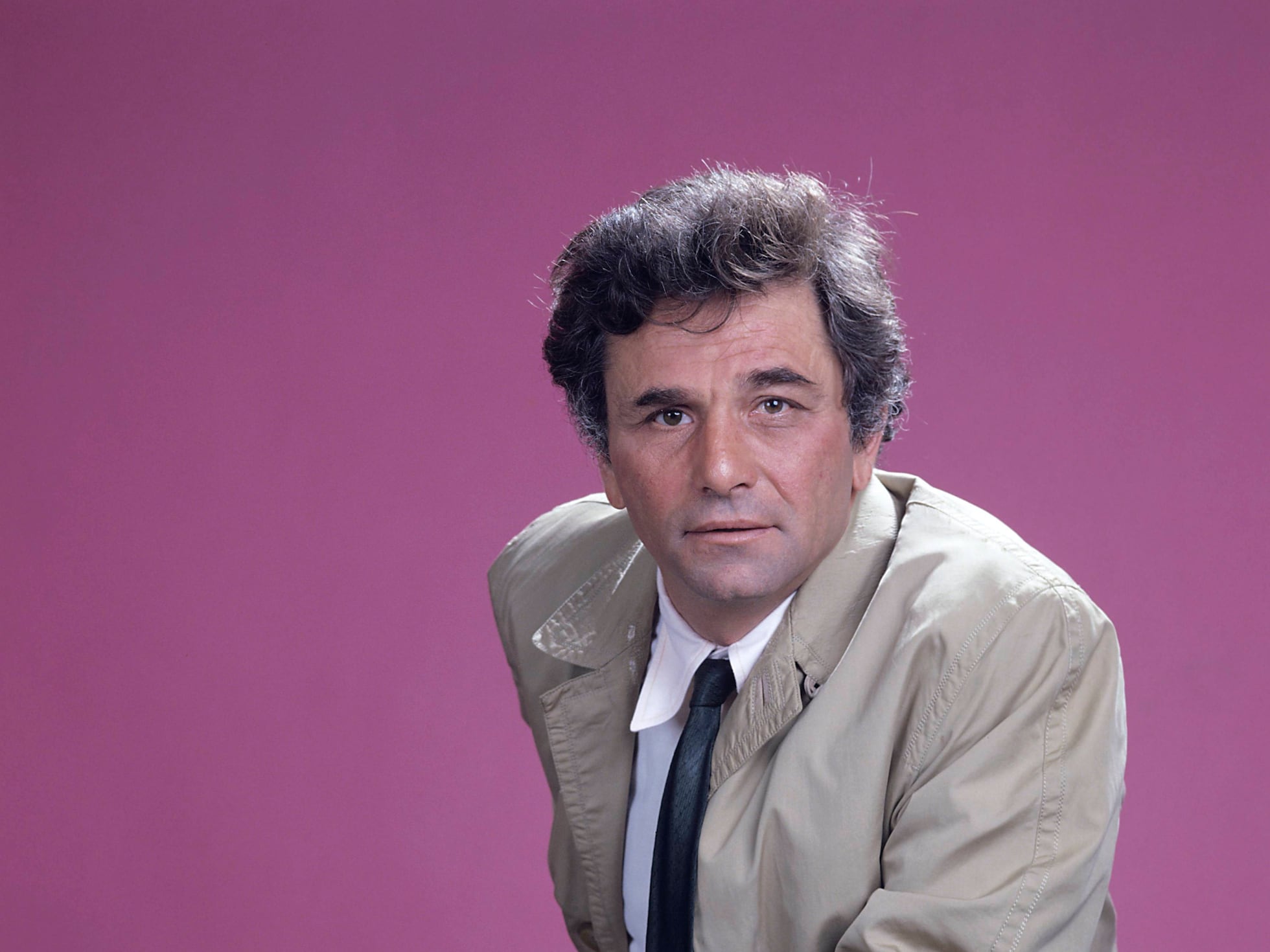The Spanish department store that gave birth to Colombo's raincoat: How Peter Falk got his hands on one of television's most iconic garments | Culture | EL PAÍS English