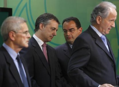 De izquierda a derecha, Juan Lasa, Iñigo Urkullu, Javier Balza y Juan María Atutxa.