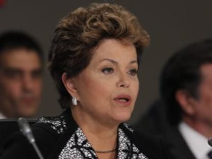 La presidenta de Brasil, Dilma Rousself, en la cumbre de Cádiz.