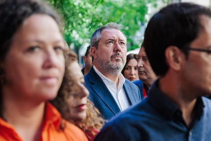 El secretario general del PSOE de Andalucía, Juan Espadas, el pasado 7 de septiembre frente a la sede federal socialista en la calle madrileña de Ferraz.