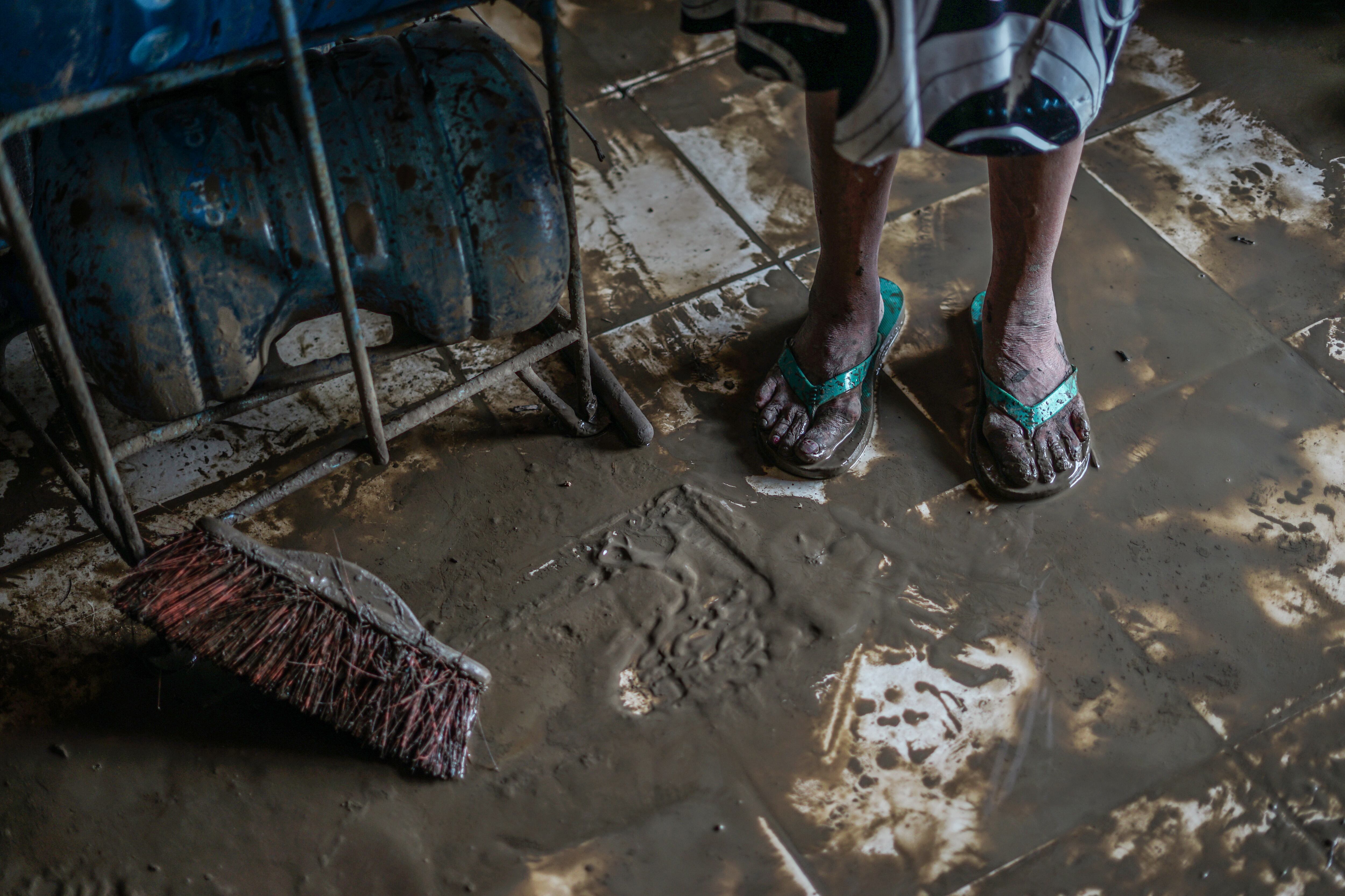 Ricardo Olarte en su tienda, en Poza Rica.