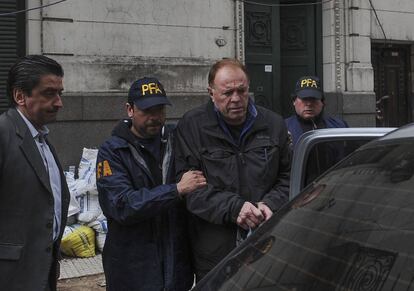El sindicalista Omar Suárez al momento de la detención.