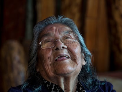 Cristina Calderón, fotografiada en abril de 2017 en un centro de la comunidad local de Puerto Williams, en el extremo sur chileno.