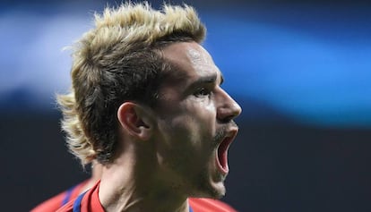 Antoine Griezmann celebra su gol frente a la Roma