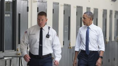 Obama visita prisão federal em Oklahoma, em 16 de julho.