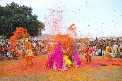 La tradicional fiesta de Holi en Jaipur.