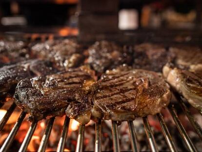 Sería una lástima que esa carne se quemara, la verdad