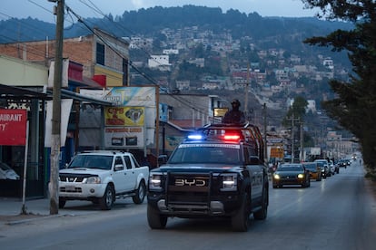 Elementos de la Policía Estatal después de un operativo masivo, el 25 de enero en San Cristóbal de las Casas, Chiapas.