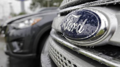 Vehículos de Ford Motor en un concesionario en EE UU