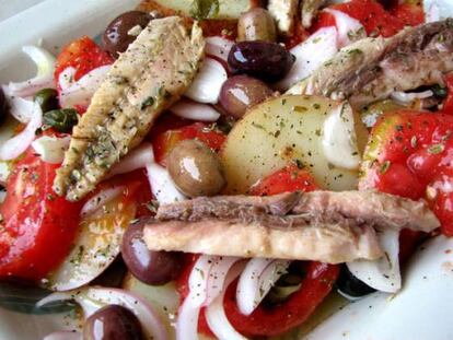 Esta ensalada pantesca en la playa entra de muerte