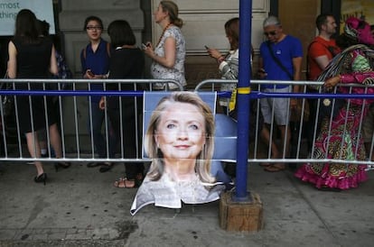 Fila para ver Hillary Clinton, em Nova York.