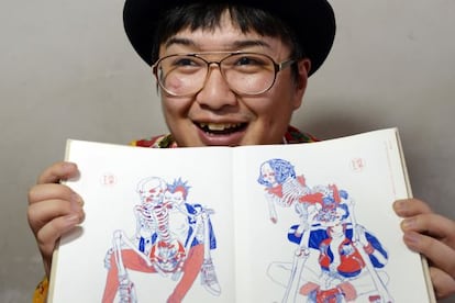 El dibujante, en su casa-estudio del noroeste de Pekín.