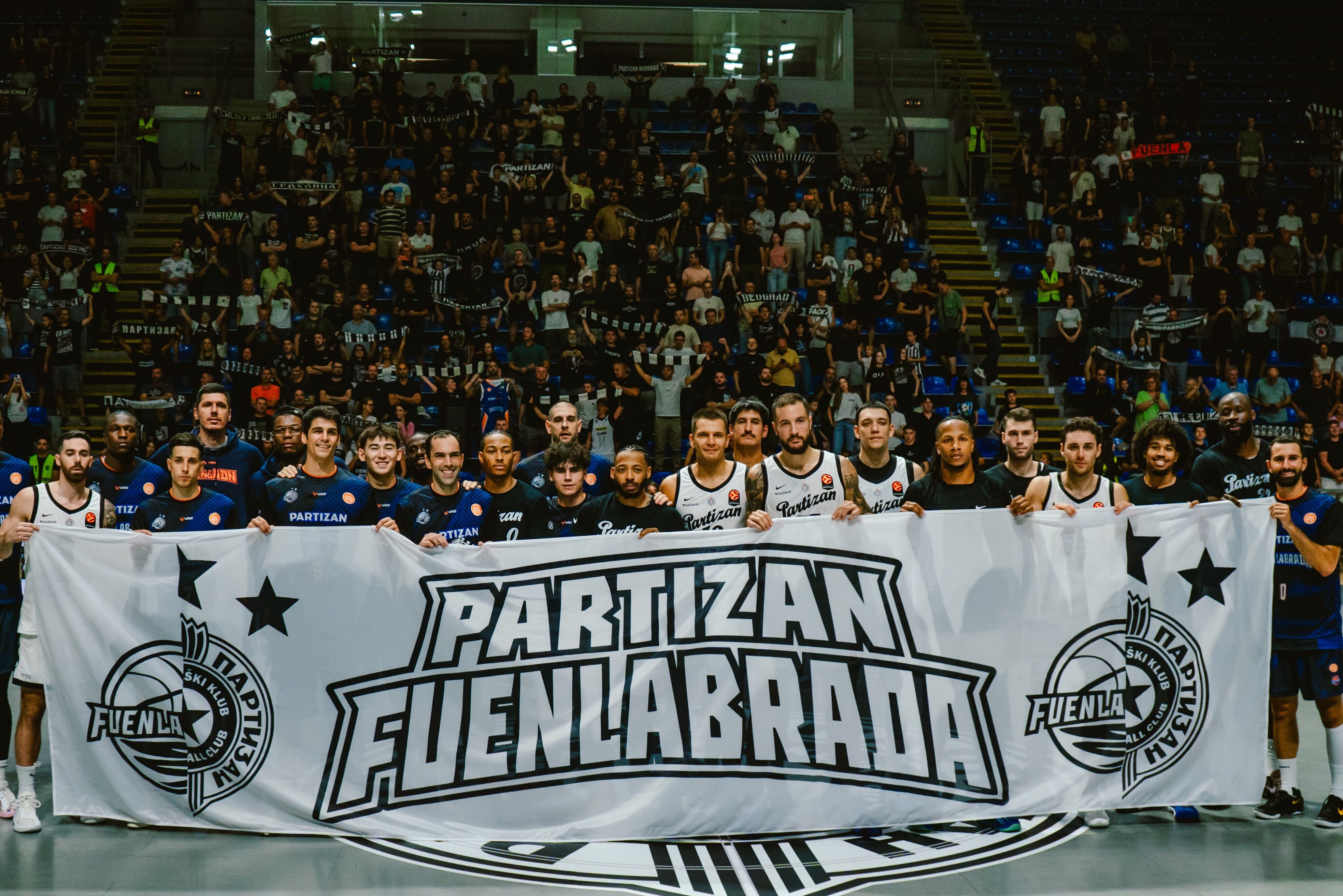 Los jugadores del Fuenlabrada y del Partizán de Belgrado, en un encuentro reciente en Serbia, en una imagen del club madrileño.