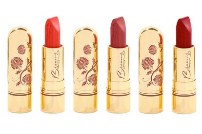 Estos son los tres labiales de Bésame utilizados en la serie ‘Hollywood’: Red Hot Red (inspirado en un tono de 1959), Bésame Red (1920) y Cherry Red (1935).