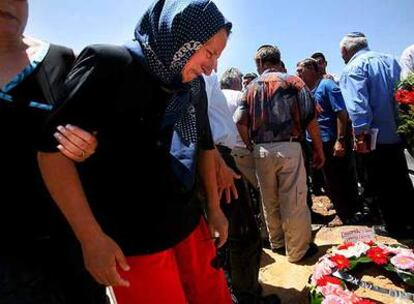 Funeral en Sderot de Shirel Friedman, víctima de los cohetes lanzados desde Gaza contra la ciudad israelí.