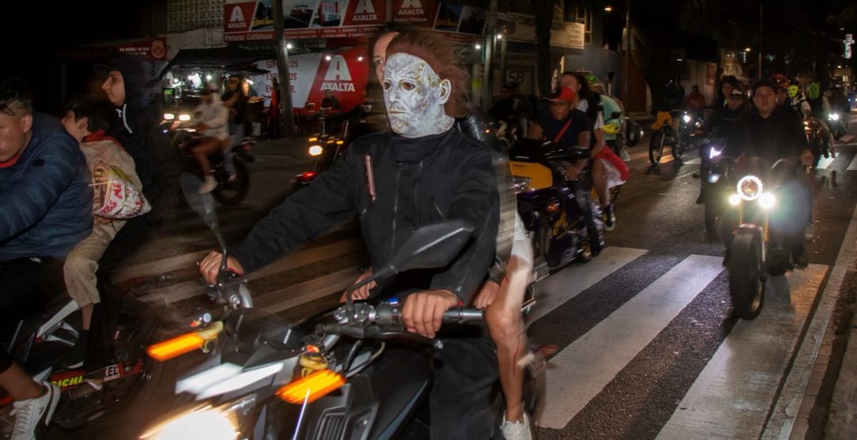 Tres noches de 'Rodada del terror' en Ciudad de México: de un evento de motos “100% familiar” a detenciones y choques con la policía | EL PAÍS México