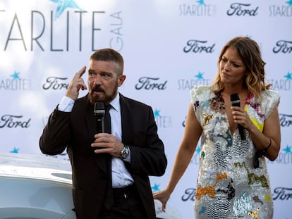 El actor Antonio Banderas y la presentadora María Casado momentos antes de la gala benéfica de Starlite.