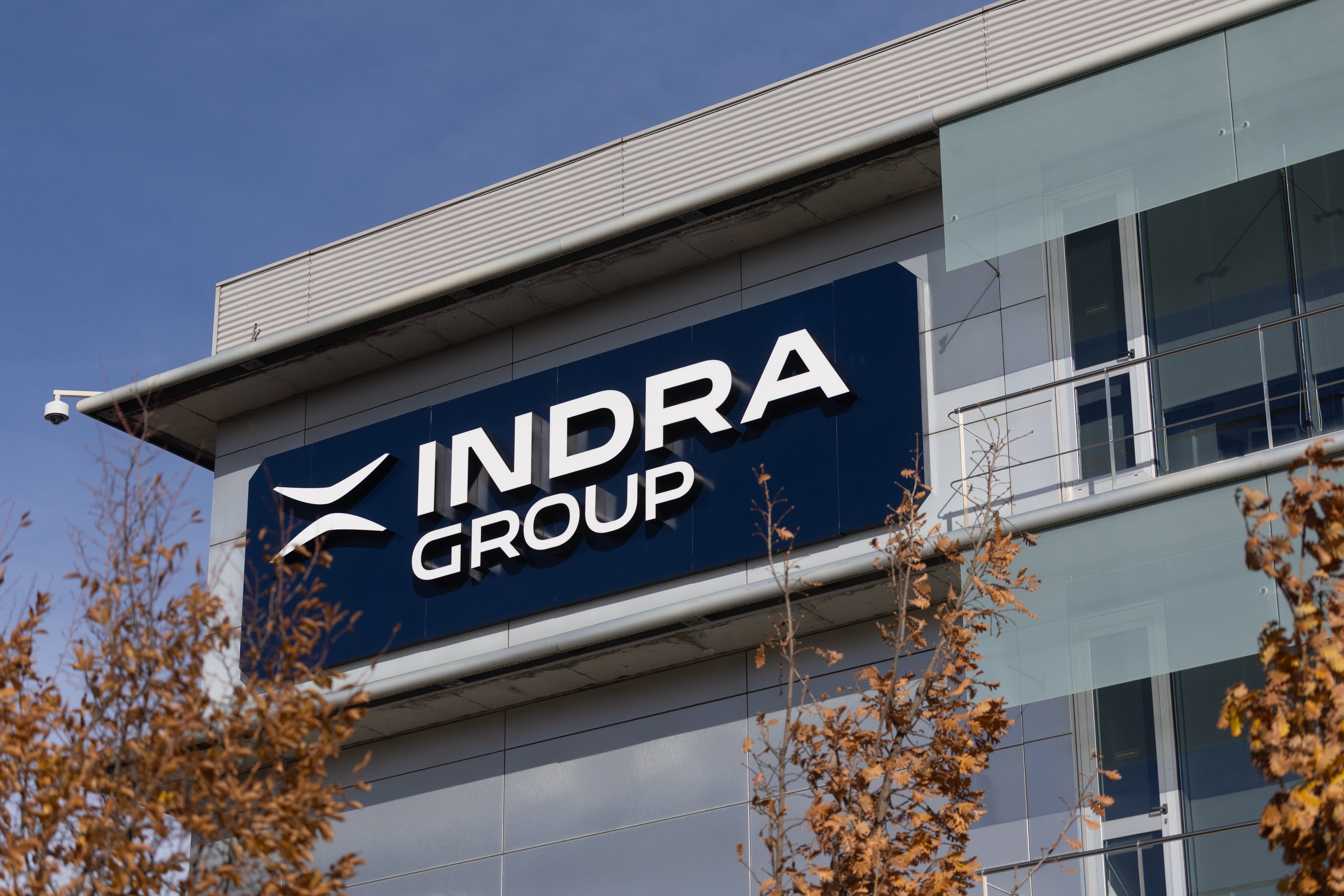 Fachada de la sede de Indra.