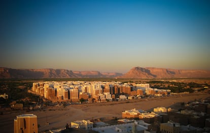 Vista panorámica de los rascacielos de Shibam.