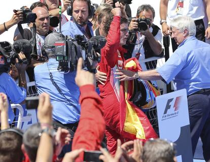 Fernando Alonso llega al podio