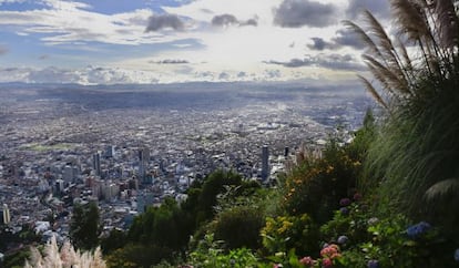 Vista de Bogot&aacute; desde el Cerro de Monserrate.