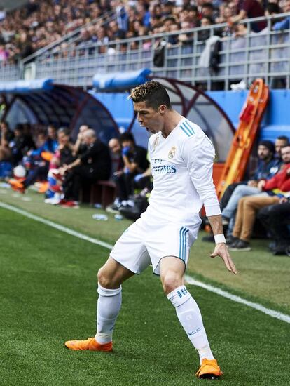 Ronaldo celebra su segundo gol ante el Eibar.