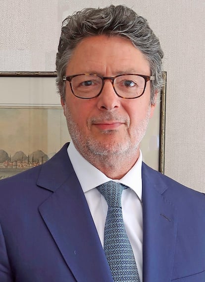 El Grupo suizo Pictet le ha contratado como director de Pictet Wealth Management Iberia y consejero delegado de Pictet & Cie (Europe). Tiene 25 años de experiencia en banca privada. Fue consejero delegado de MoraBanc.