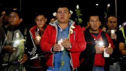 Homenagem às vítimas do atentando em Bogotá