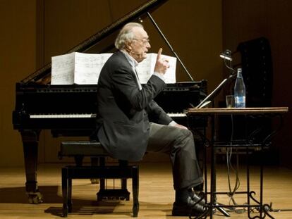 Alfred Brendel, ayer en el Palau de la M&uacute;sica de Barcelona.