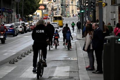Transportes advierte de que está revisando más casos de ciudades que han actuado contra carriles bici o bus