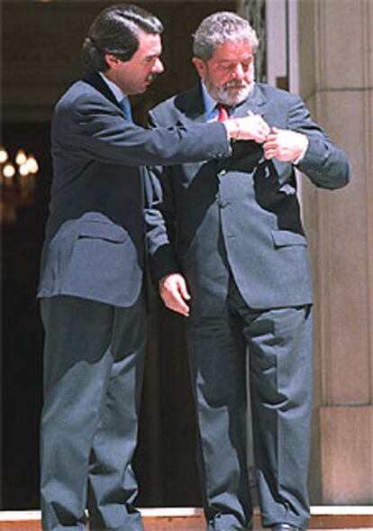 José María Aznar y Luiz Inácio Lula da Silva, ayer en La Moncloa.