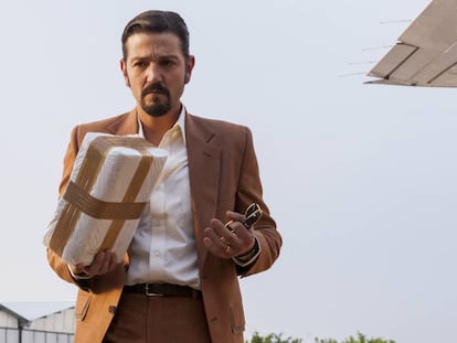 Diego Luna in a scene from 'Narcos: México'.