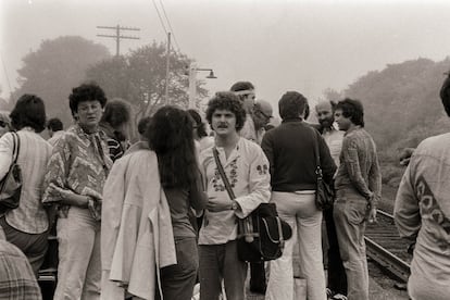 Members of the Sullivanians on a Long Island station platform in the 1970s.