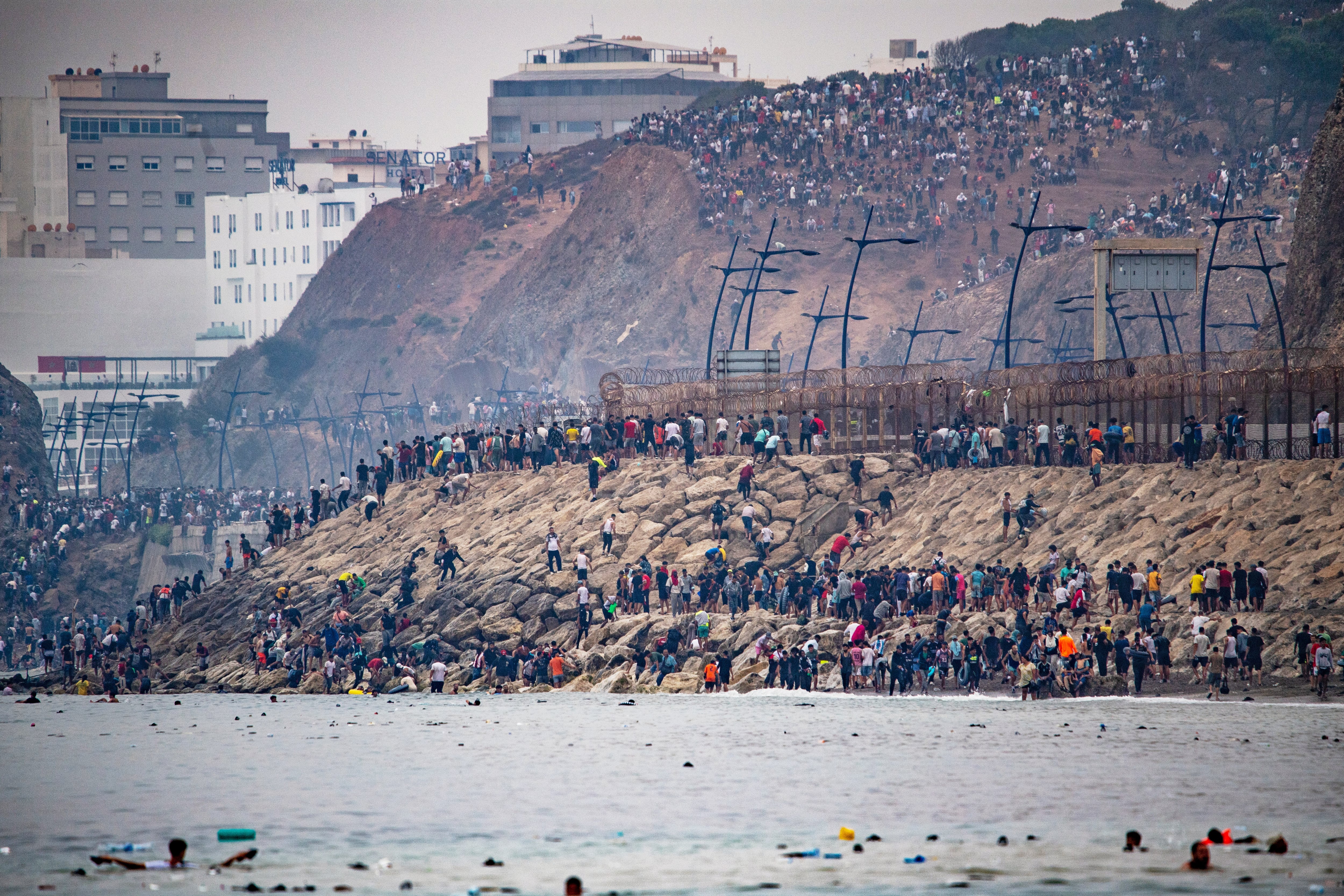 Por qué Ceuta es el epicentro de una tenebrosa lucha internacional