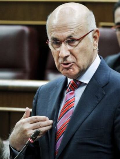 El diputado de CiU Josep Antoni Duran Lleida durante su intervención en la sesión de control al Gobierno en el Congreso.