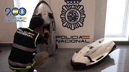 Varios dispositivos 'seascooter' incautados por la Policía Nacional.