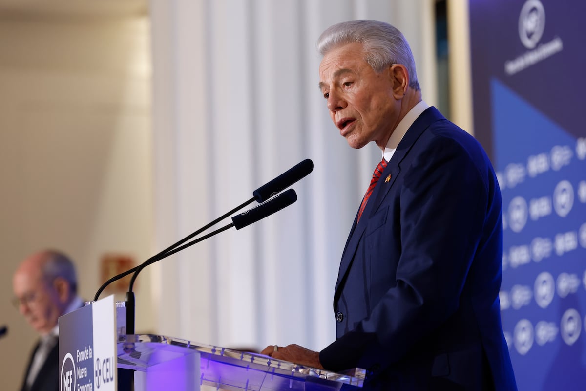 US ambassador to Spain complains PM Pedro Sanchez has not received him once yet