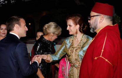 Una de las últimas fotos de la princesa Lalla Salma junto a Mohamed VI: durante la visita del presidente francés en junio de 2017. 
 
 