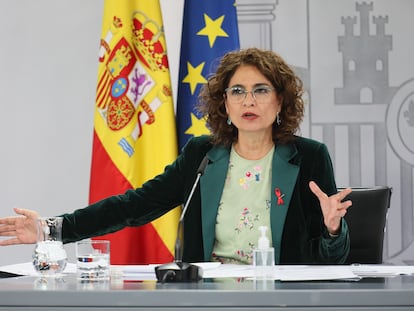 La ministra portavoz, María Jesús Montero, durante la rueda de prensa posterior al Consejo de Ministros.