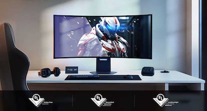 Monitor OLED de LG en una mesa