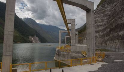 Construcción de una hidroeléctrica sobre el río Huanuco