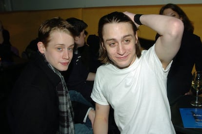 Embora sua carreira de ator também tenha começado em 'Esqueçeram de Mim', Kieran sempre esteve à sombra do sucesso inegável de seu irmão mais velho. Agora, o jogo virou. Culkin é um dos protagonistas da série 'Succession', da HBO, que estreia sua segunda temporada como uma das mais elogiadas pelos críticos. Seu personagem, tão repulsivo e narcisista como cativante, já lhe valeu uma indicação ao Globo de Ouro.