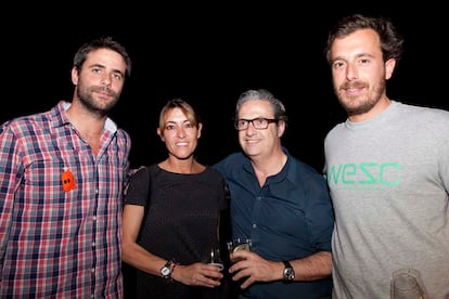 Alberto Delgado, jefe de publicidad online de S Moda, con Andrea Zarraluqui, Miguel Palacio y Beltrán Zarraluqui.