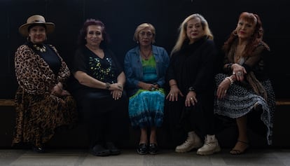 Emma Yessica Duvali, Sara Lugo, Gabriela Elliot, Denisse Valverde y Verónica López, víctimas sobrevivientes de la guerra sucia